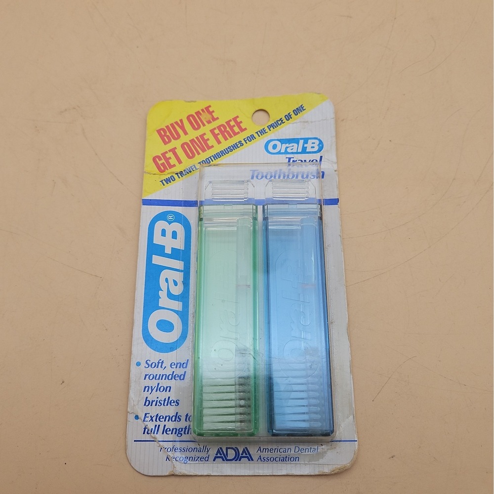 Vintage Oral B Travel Toothbrush 1985 NOS New Pack Of 2 Green Blue